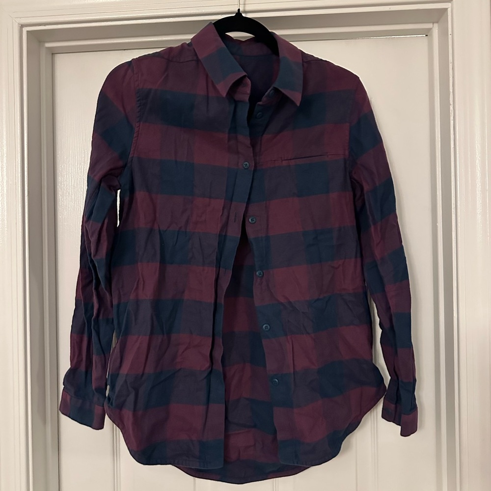 Lululemon women’s flannel